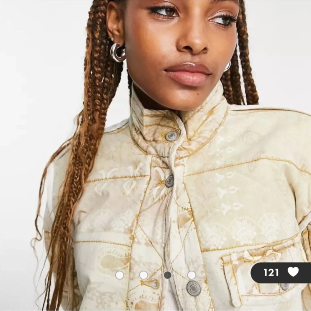 Free People Quilted Button Up Jacket in Faded Ivory Paisley Print NEW - Picture 4 of 9